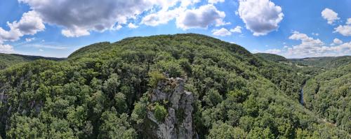 Les gardiens des gorges de la Sioule [30-07-2022](1109).jpg